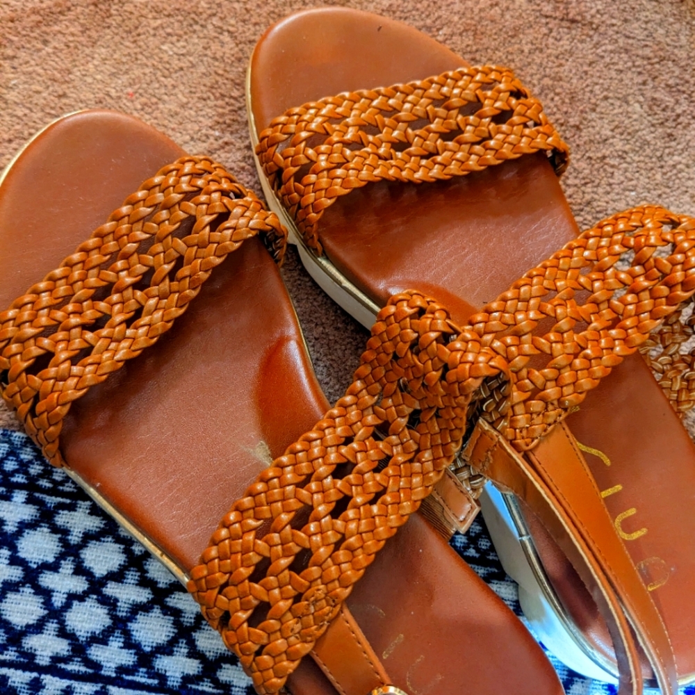 Rust/🤎 8.5 strappy Sandals